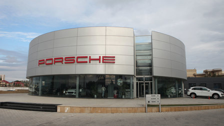 Porsche Bakı Mərkəzi