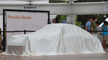 Handover to the winner, Porsche Parade 2011