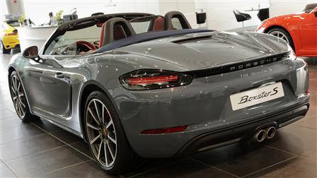Porsche - The Stunning Reveal of the Sportiest Car of All Time in Kuwait 
