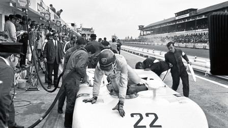 Vic Elford with the Porsche 908/03 Spyder (1970)