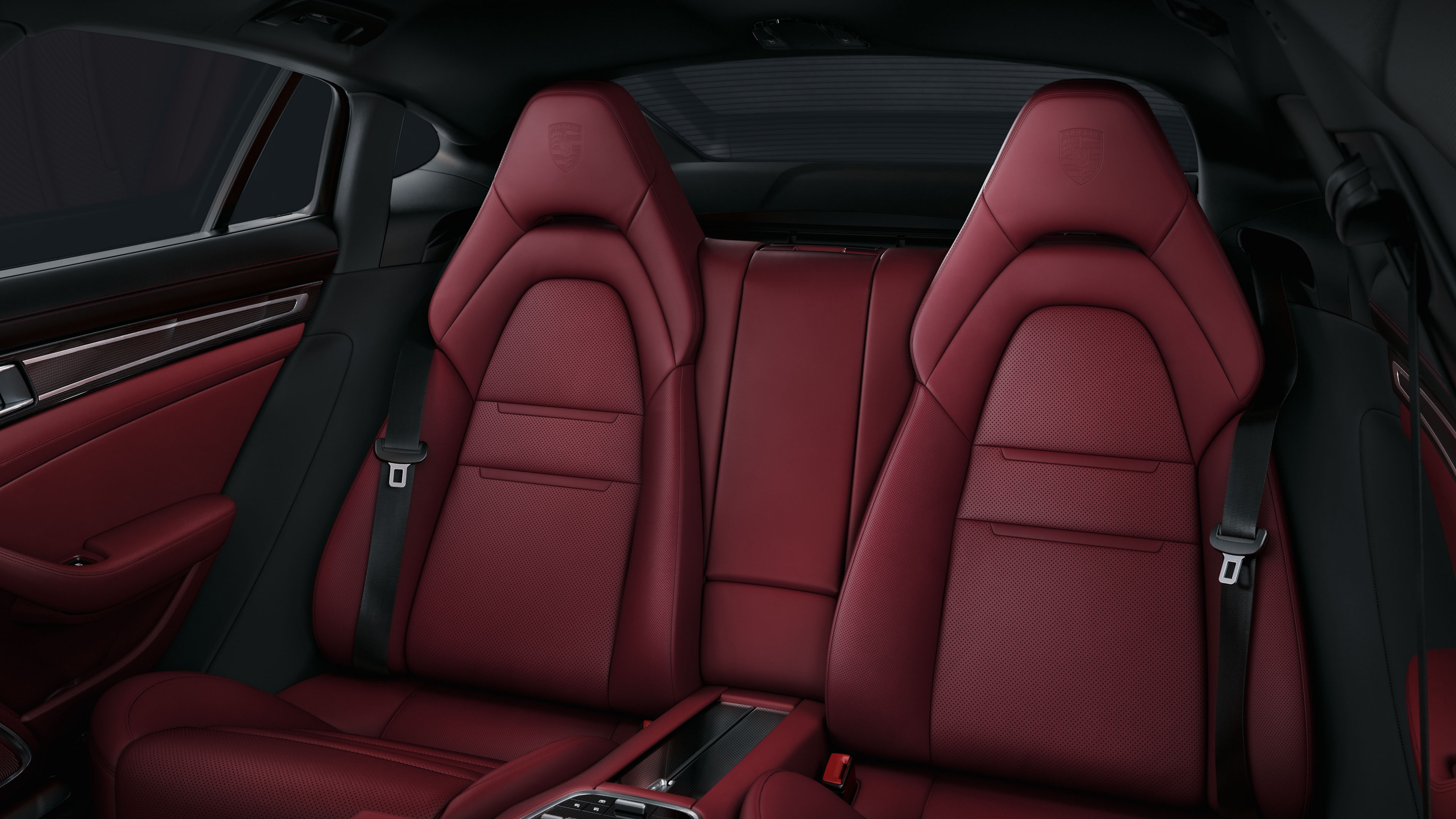 Porsche - The rear seats.