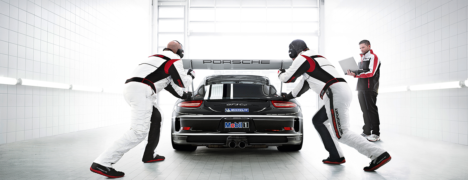 Porsche Customer service - Porsche AG