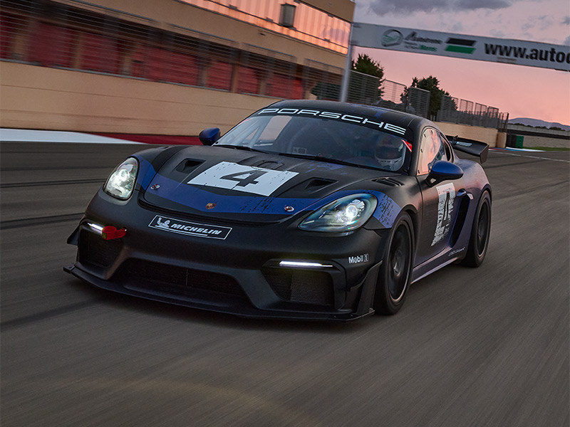 Porsche - 718 Cayman GT4 RS Clubsport