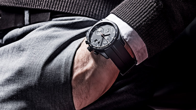 La Cote des Montres : La montre boussole Porsche Design Heritage P'6520  Compass Watch - Réédition d'un grand classique de Porsche Design : la  première montre boussole lancée en 1978