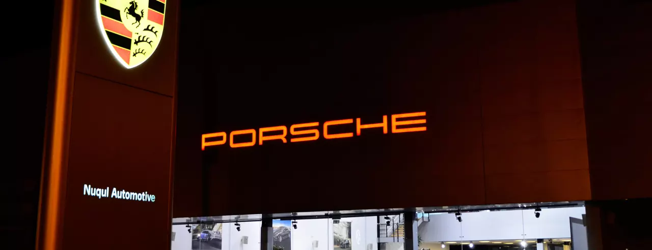 Porsche Middle East Dr. Ing. h.c. F. Porsche AG
