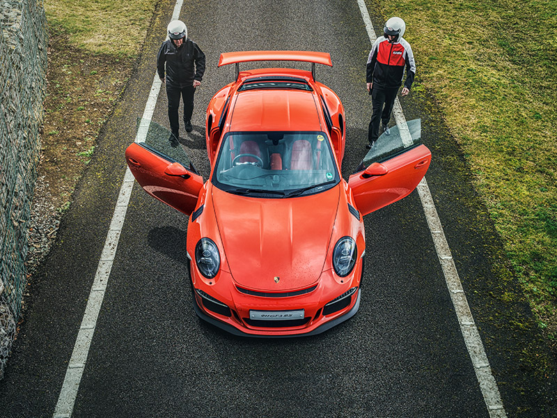 Porsche city car driving