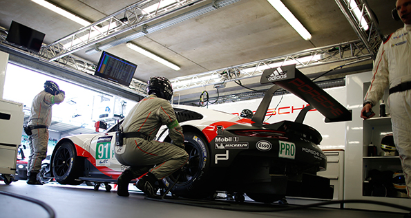 Porsche 911 RSR. Porsche GT Team