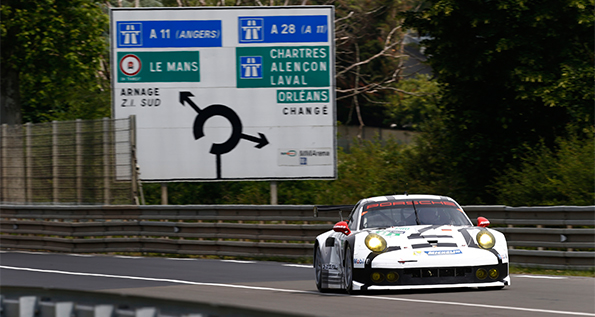 Porsche 911 RSR, Porsche Team Manthey